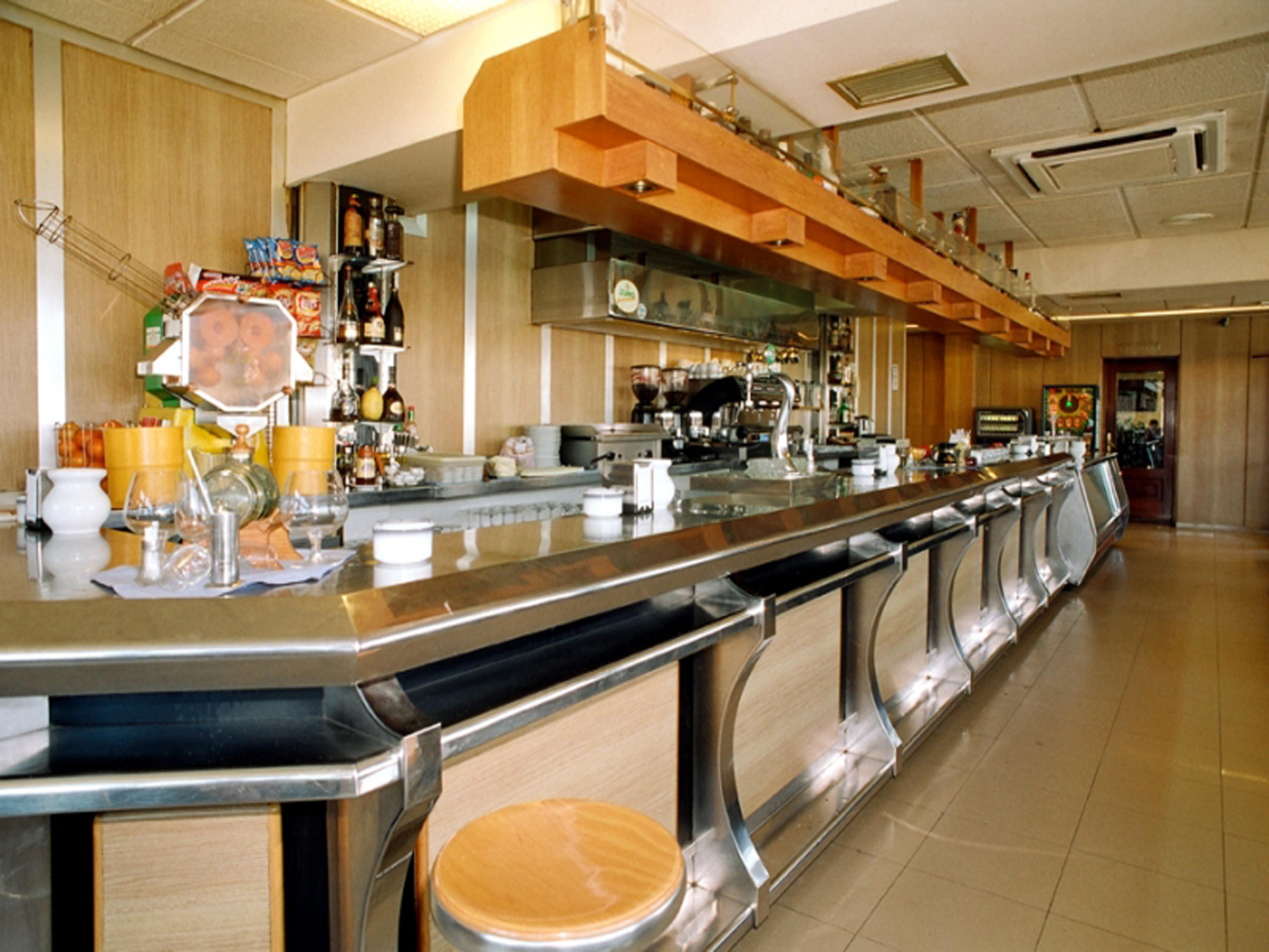 Hotel Los Angeles Guarnizo Restoran fotoğraf