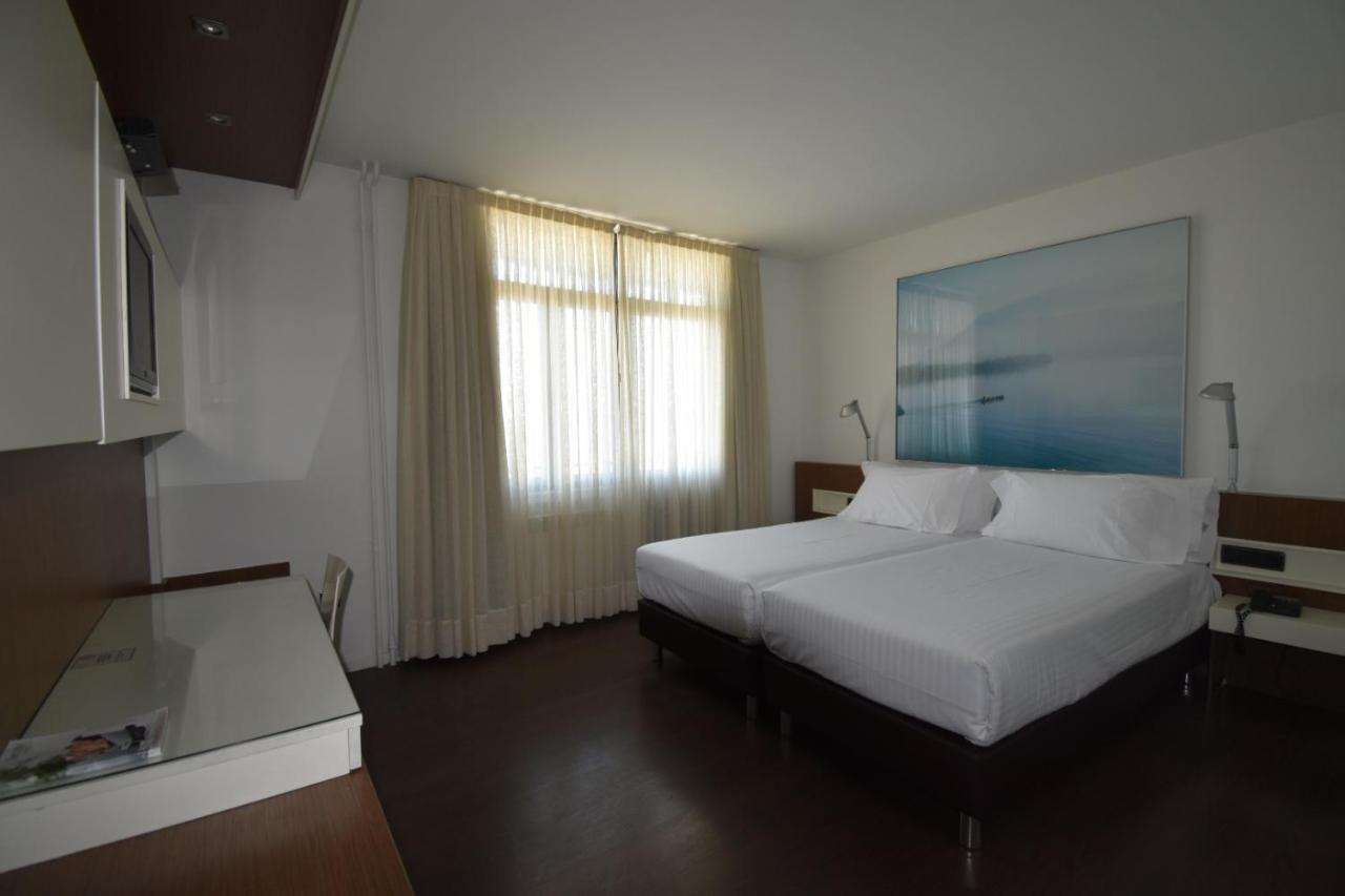 Hotel Los Angeles Guarnizo Dış mekan fotoğraf