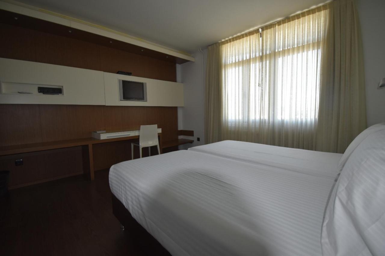 Hotel Los Angeles Guarnizo Dış mekan fotoğraf